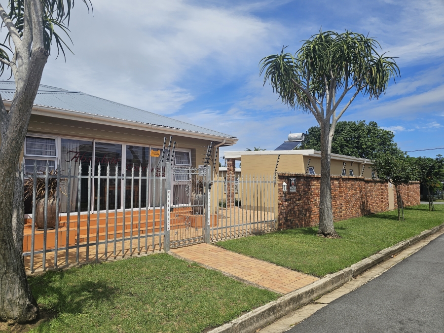 Commercial Property for Sale in Vincent Eastern Cape